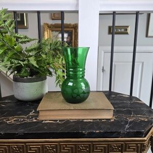 Vintage Emerald Green Glass Frosted Floral Vase - Art Deco Style Bud Vase Decor